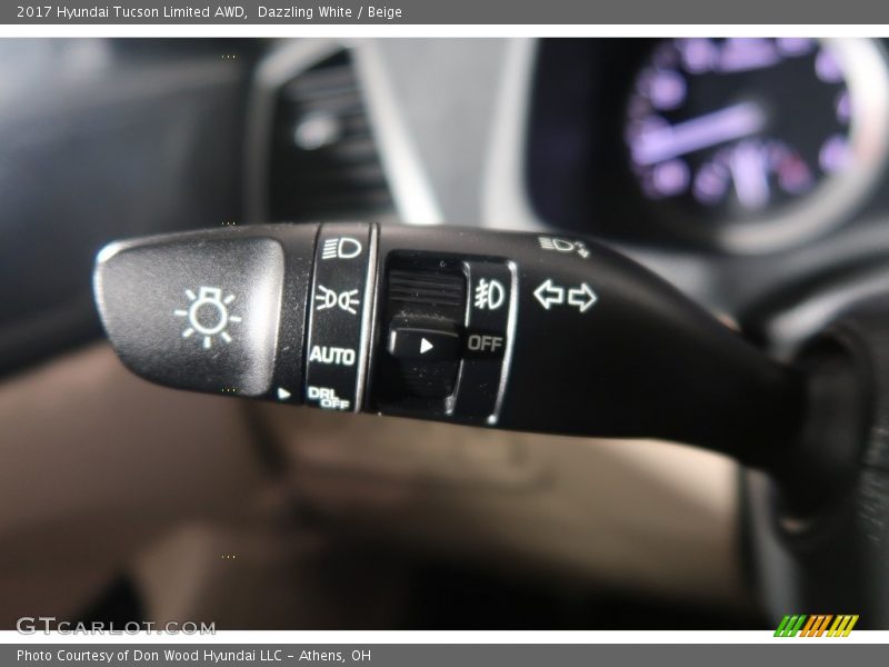 Dazzling White / Beige 2017 Hyundai Tucson Limited AWD