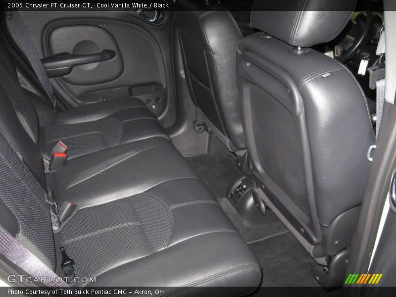 Cool Vanilla White / Black 2005 Chrysler PT Cruiser GT
