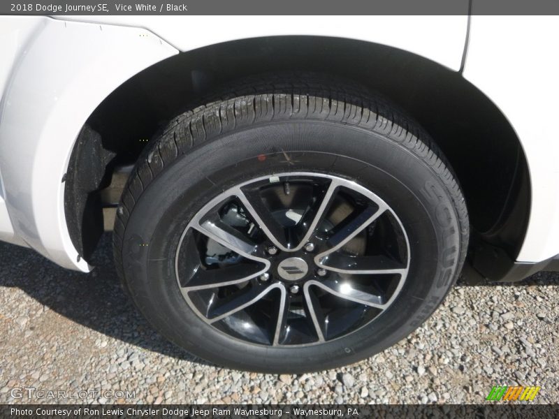 Vice White / Black 2018 Dodge Journey SE
