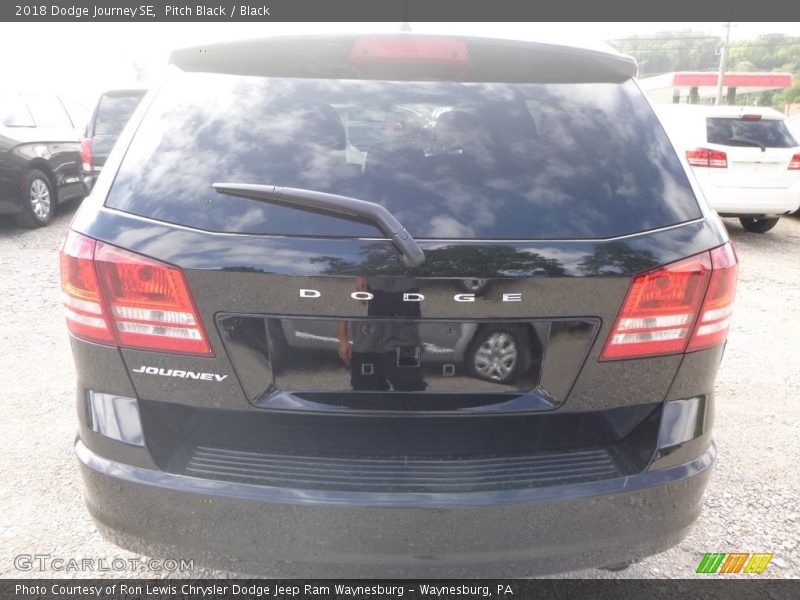 Pitch Black / Black 2018 Dodge Journey SE