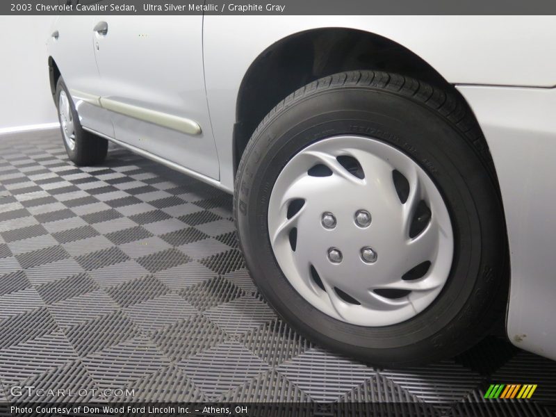 Ultra Silver Metallic / Graphite Gray 2003 Chevrolet Cavalier Sedan