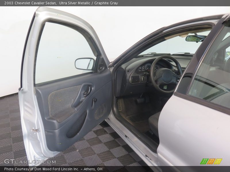 Ultra Silver Metallic / Graphite Gray 2003 Chevrolet Cavalier Sedan