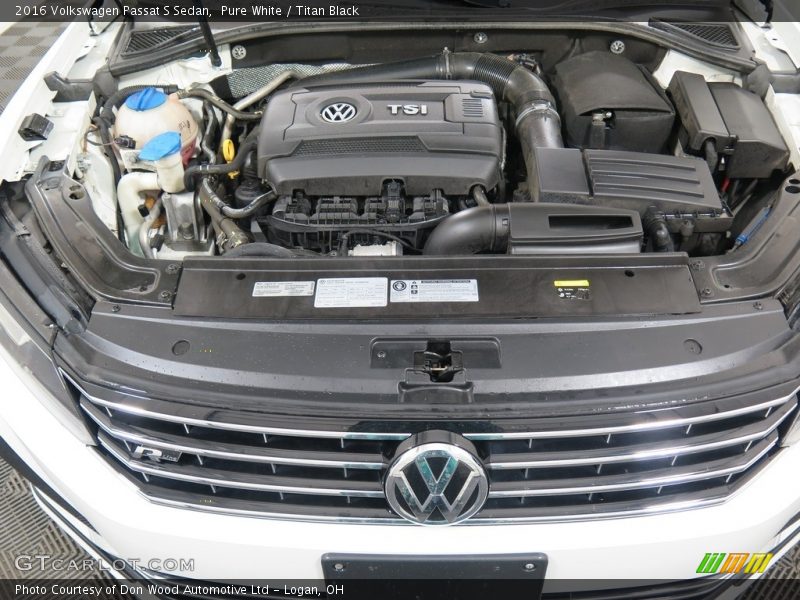 Pure White / Titan Black 2016 Volkswagen Passat S Sedan