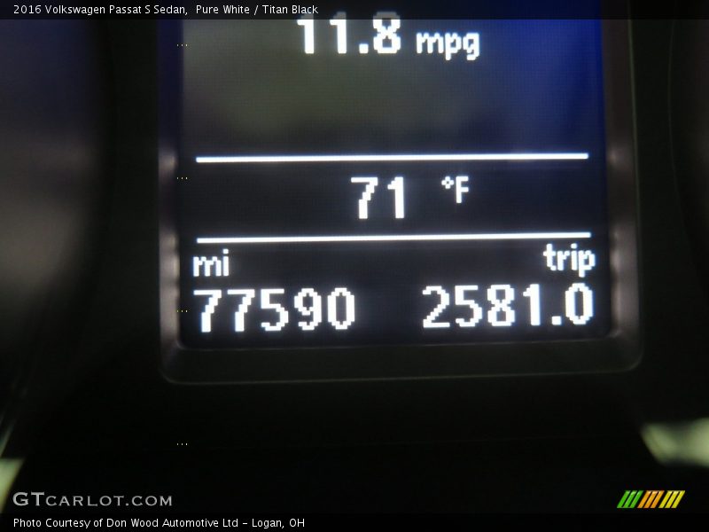 Pure White / Titan Black 2016 Volkswagen Passat S Sedan