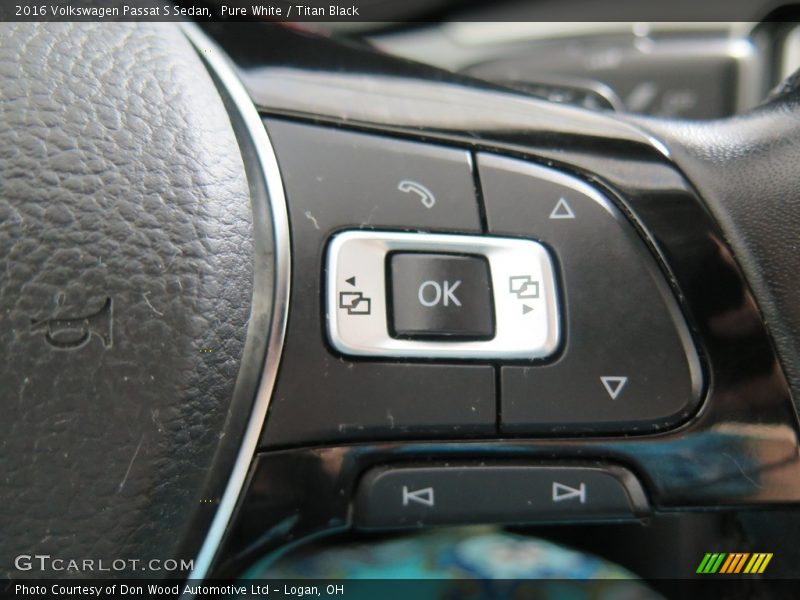 Pure White / Titan Black 2016 Volkswagen Passat S Sedan