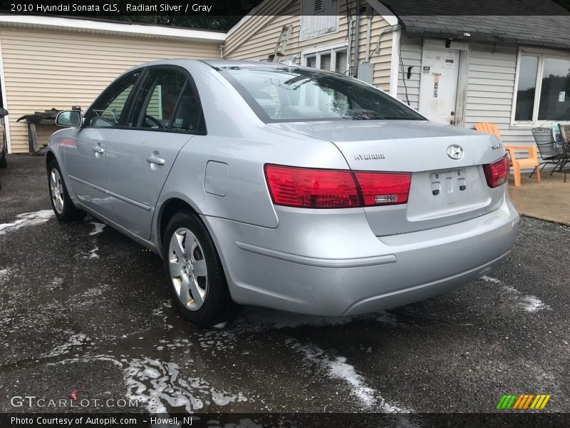 Radiant Silver / Gray 2010 Hyundai Sonata GLS