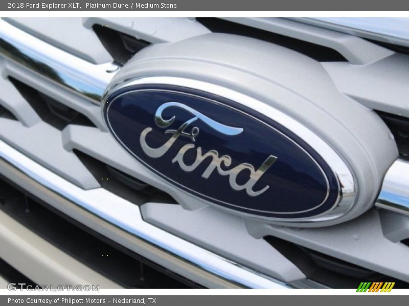Platinum Dune / Medium Stone 2018 Ford Explorer XLT