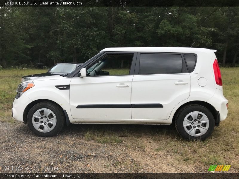 Clear White / Black Cloth 2013 Kia Soul 1.6