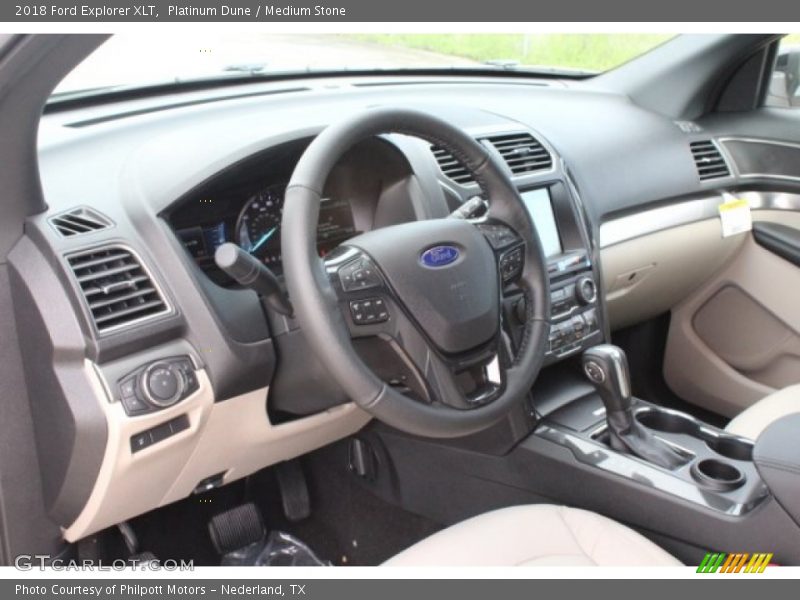Platinum Dune / Medium Stone 2018 Ford Explorer XLT