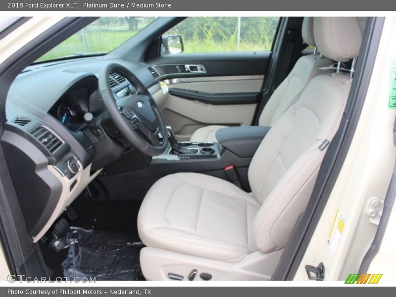 Platinum Dune / Medium Stone 2018 Ford Explorer XLT