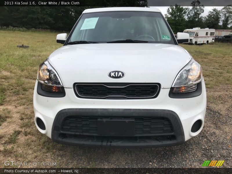 Clear White / Black Cloth 2013 Kia Soul 1.6