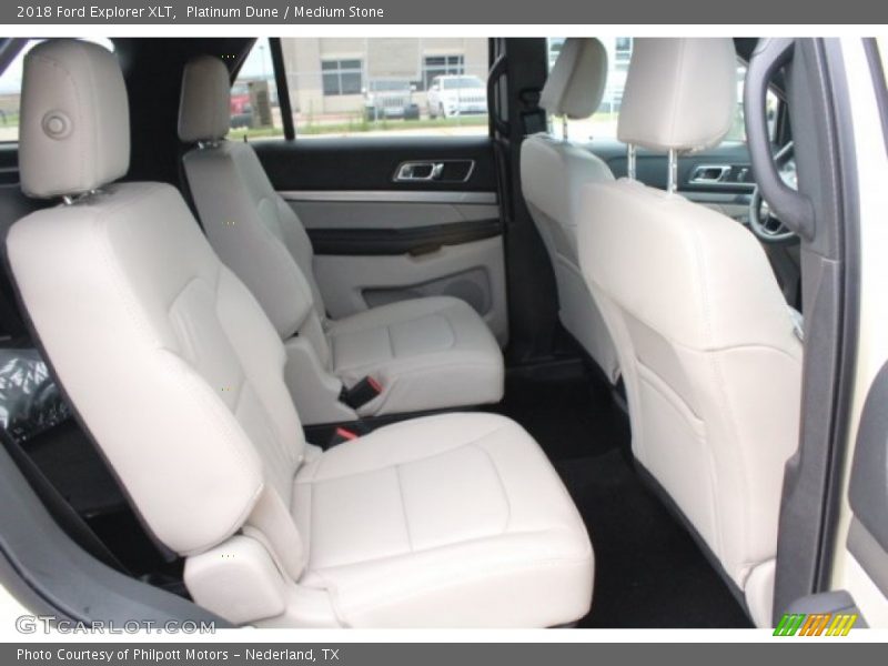 Platinum Dune / Medium Stone 2018 Ford Explorer XLT
