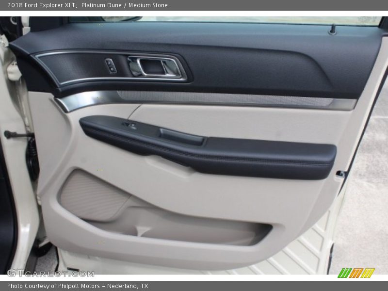Platinum Dune / Medium Stone 2018 Ford Explorer XLT