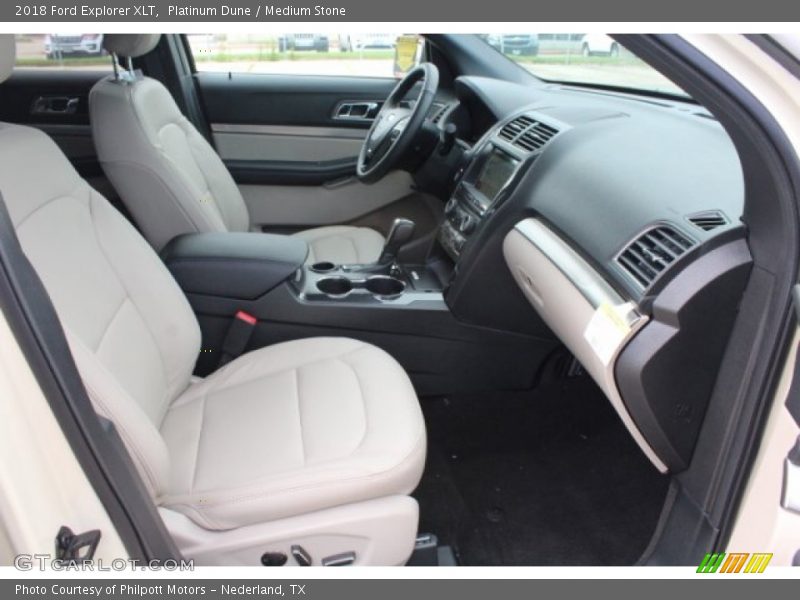 Platinum Dune / Medium Stone 2018 Ford Explorer XLT