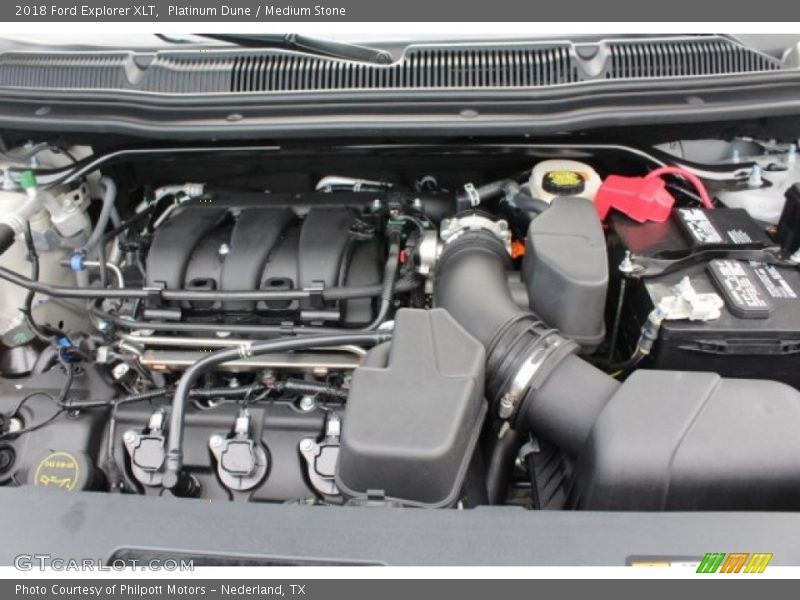 Platinum Dune / Medium Stone 2018 Ford Explorer XLT