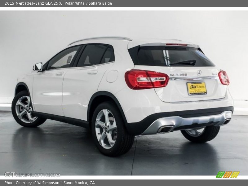 Polar White / Sahara Beige 2019 Mercedes-Benz GLA 250