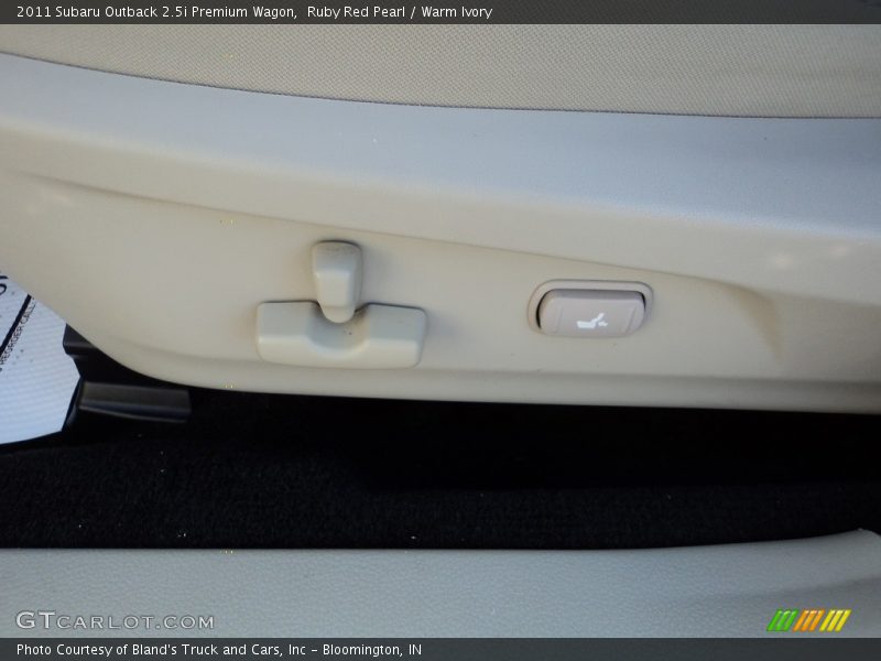 Ruby Red Pearl / Warm Ivory 2011 Subaru Outback 2.5i Premium Wagon