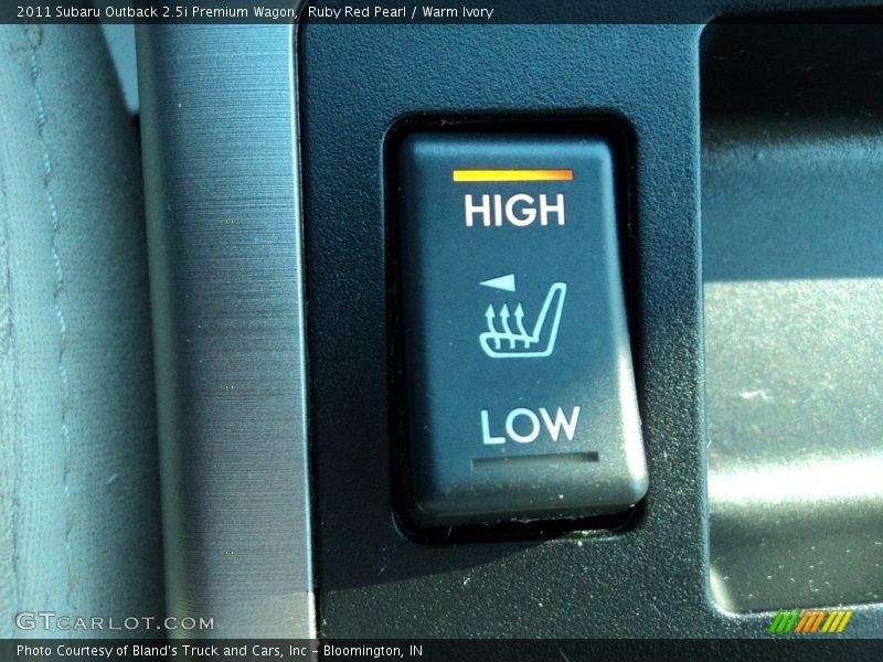 Ruby Red Pearl / Warm Ivory 2011 Subaru Outback 2.5i Premium Wagon