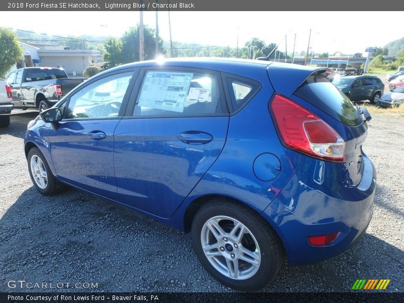 Lightning Blue / Charcoal Black 2018 Ford Fiesta SE Hatchback