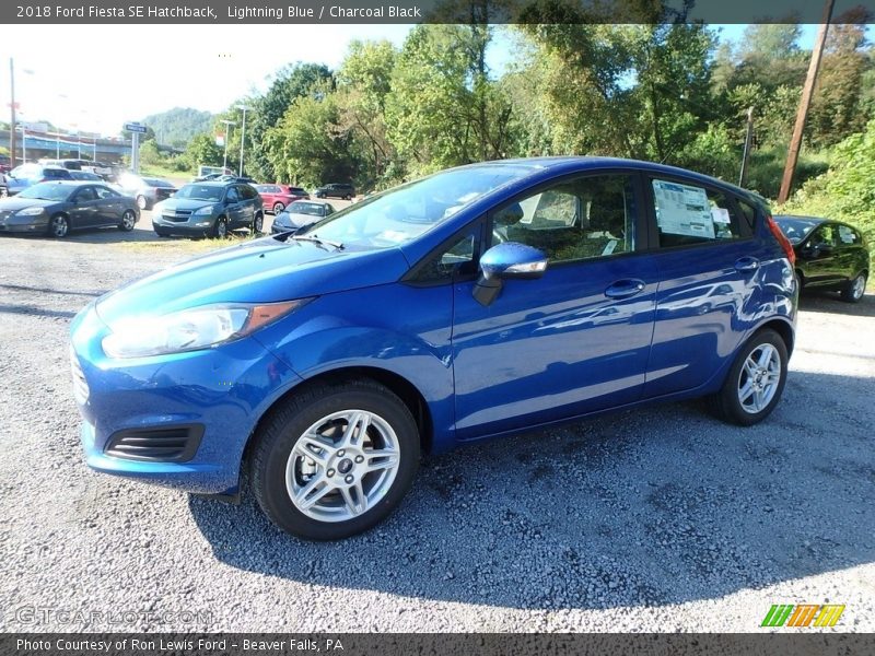 Lightning Blue / Charcoal Black 2018 Ford Fiesta SE Hatchback