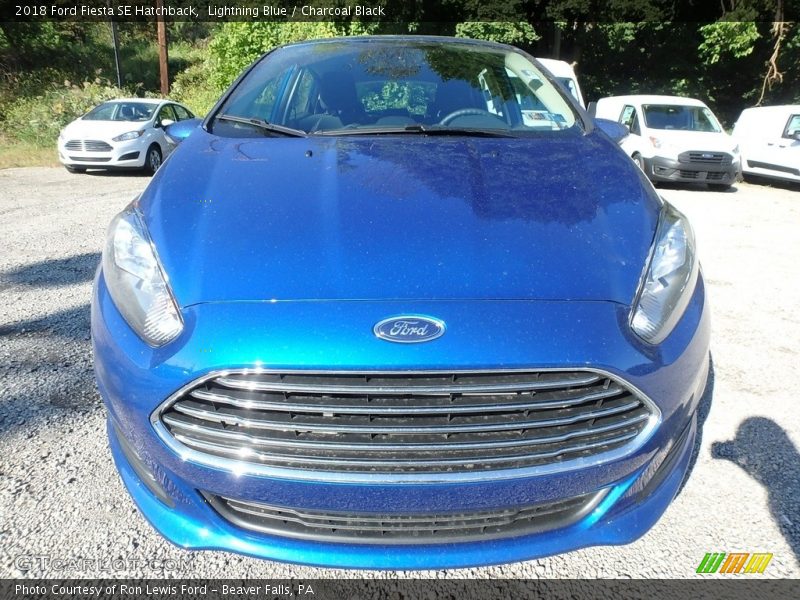 Lightning Blue / Charcoal Black 2018 Ford Fiesta SE Hatchback