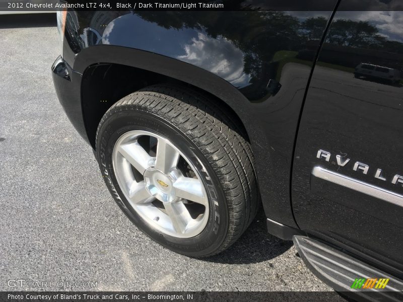 Black / Dark Titanium/Light Titanium 2012 Chevrolet Avalanche LTZ 4x4