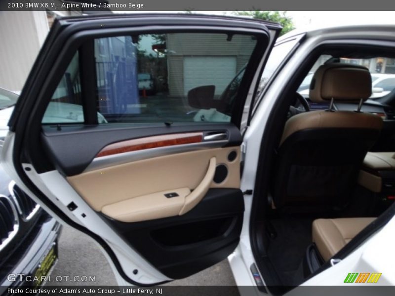 Alpine White / Bamboo Beige 2010 BMW X6 M