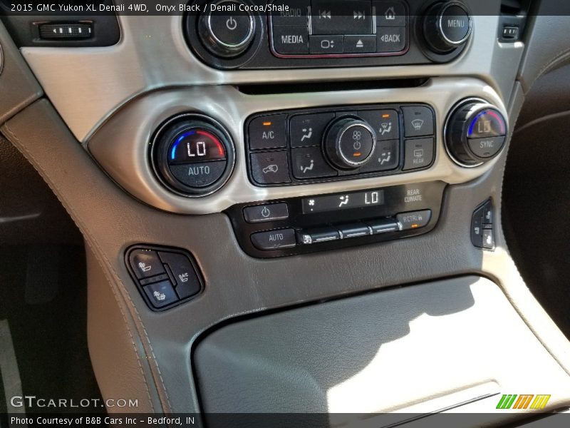 Onyx Black / Denali Cocoa/Shale 2015 GMC Yukon XL Denali 4WD