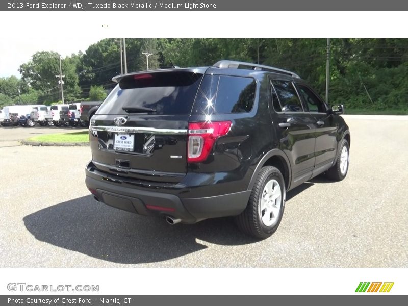 Tuxedo Black Metallic / Medium Light Stone 2013 Ford Explorer 4WD