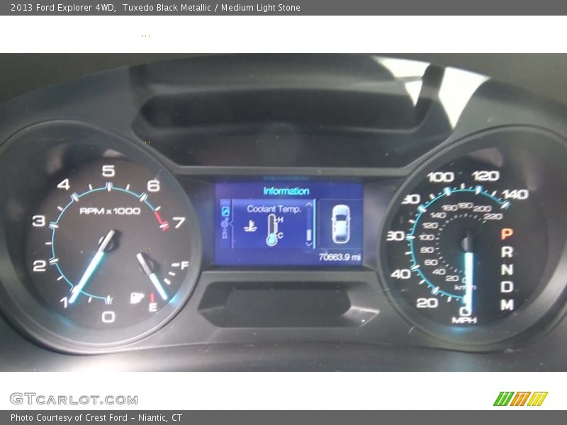 Tuxedo Black Metallic / Medium Light Stone 2013 Ford Explorer 4WD