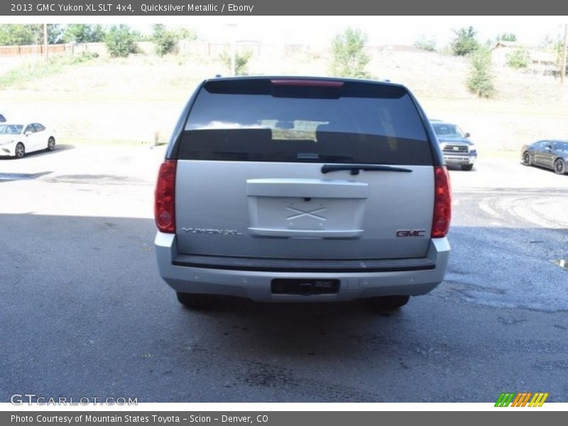 Quicksilver Metallic / Ebony 2013 GMC Yukon XL SLT 4x4