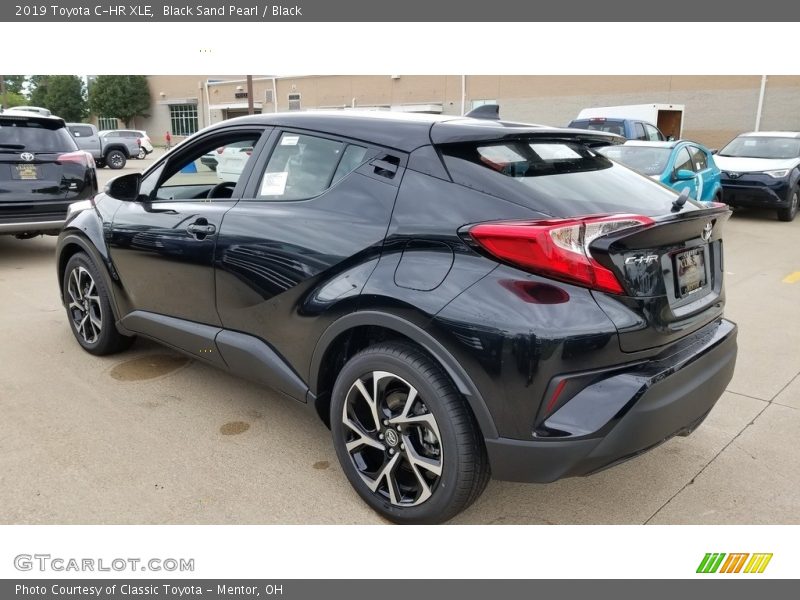 Black Sand Pearl / Black 2019 Toyota C-HR XLE