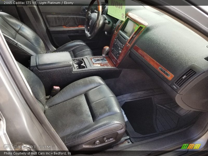 Light Platinum / Ebony 2005 Cadillac STS V8