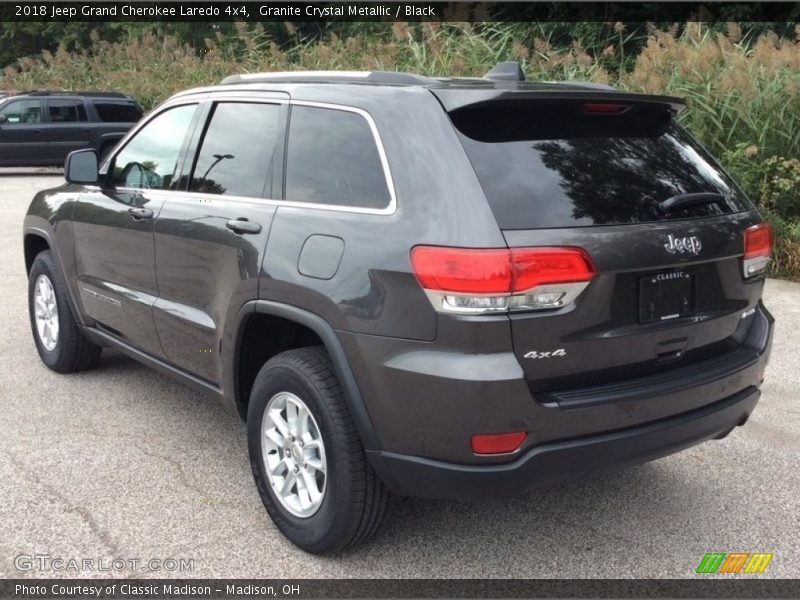 Granite Crystal Metallic / Black 2018 Jeep Grand Cherokee Laredo 4x4