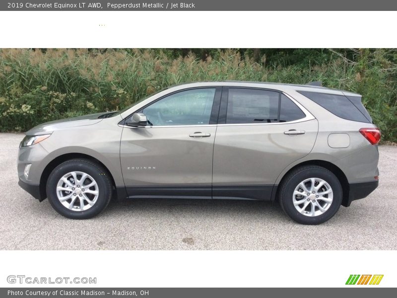 Pepperdust Metallic / Jet Black 2019 Chevrolet Equinox LT AWD