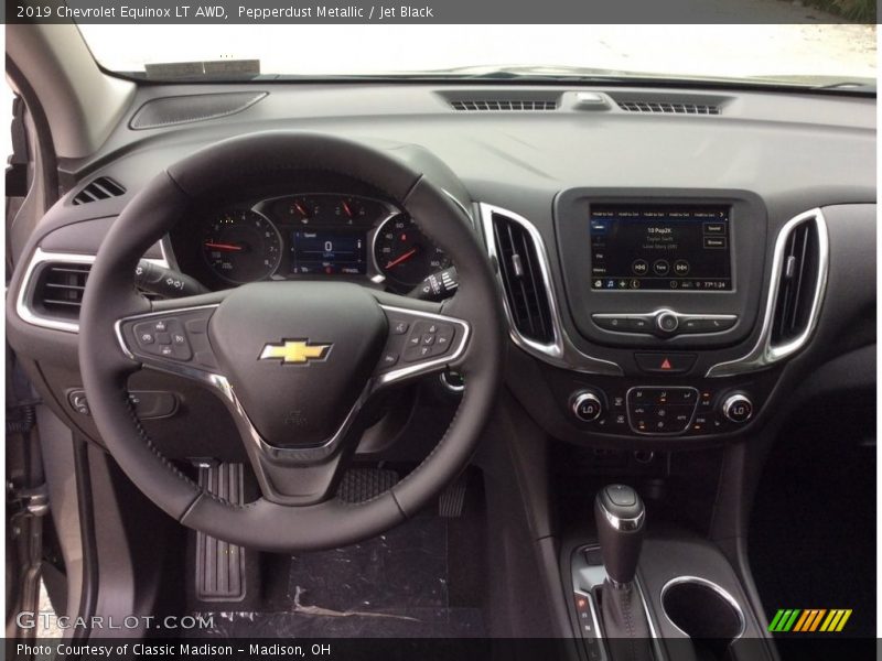 Pepperdust Metallic / Jet Black 2019 Chevrolet Equinox LT AWD