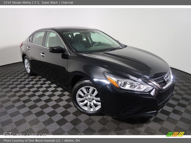 Super Black / Charcoal 2016 Nissan Altima 2.5 S
