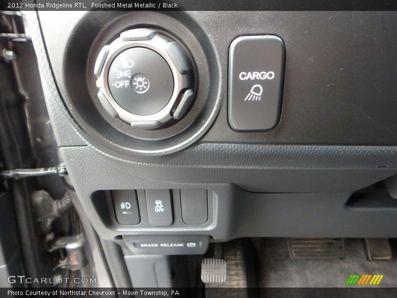 Polished Metal Metallic / Black 2012 Honda Ridgeline RTL