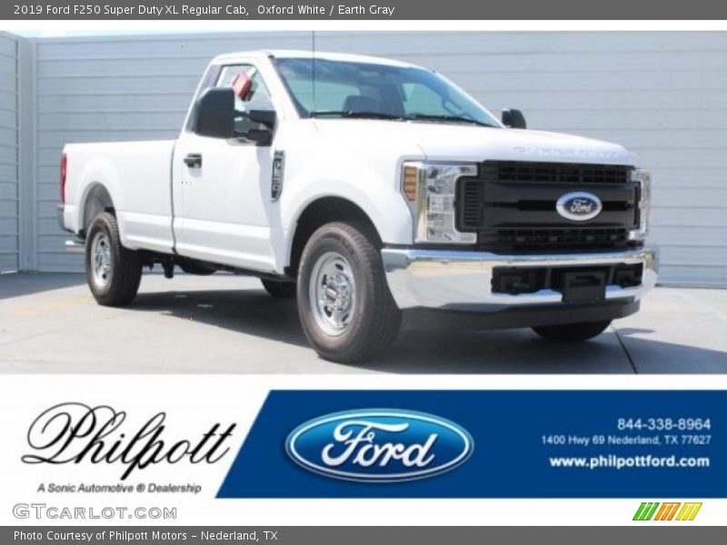 Oxford White / Earth Gray 2019 Ford F250 Super Duty XL Regular Cab
