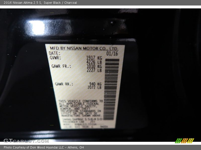 Super Black / Charcoal 2016 Nissan Altima 2.5 S