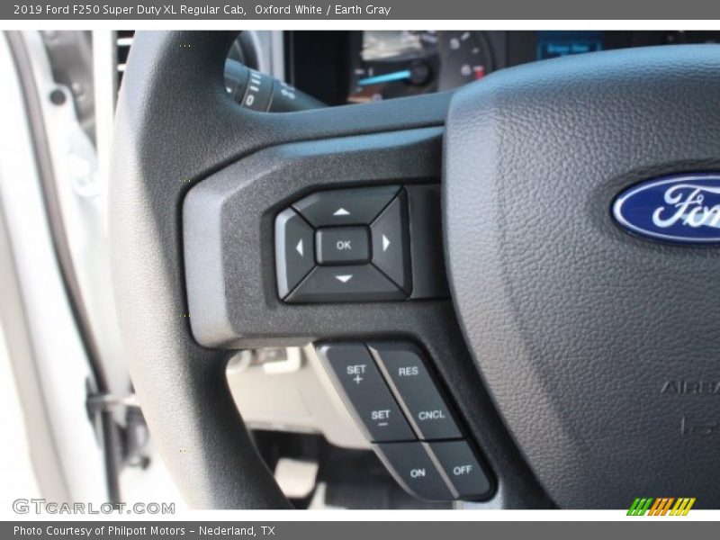 Oxford White / Earth Gray 2019 Ford F250 Super Duty XL Regular Cab