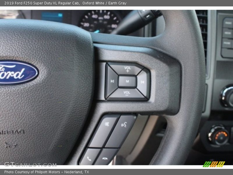 Oxford White / Earth Gray 2019 Ford F250 Super Duty XL Regular Cab