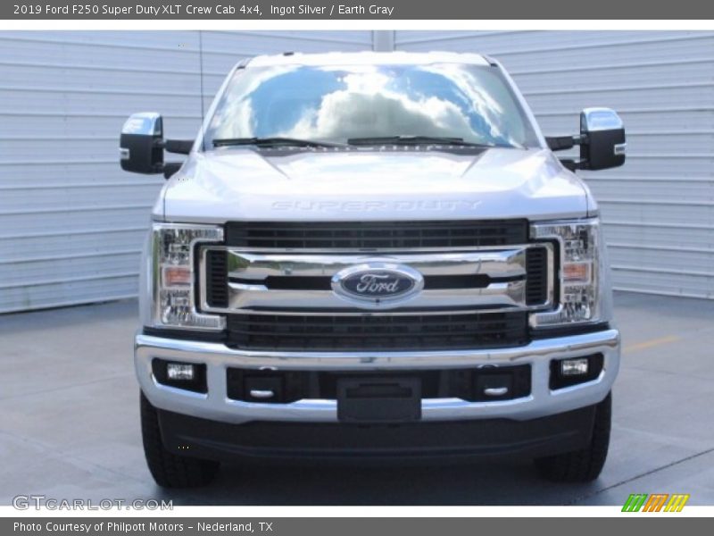 Ingot Silver / Earth Gray 2019 Ford F250 Super Duty XLT Crew Cab 4x4