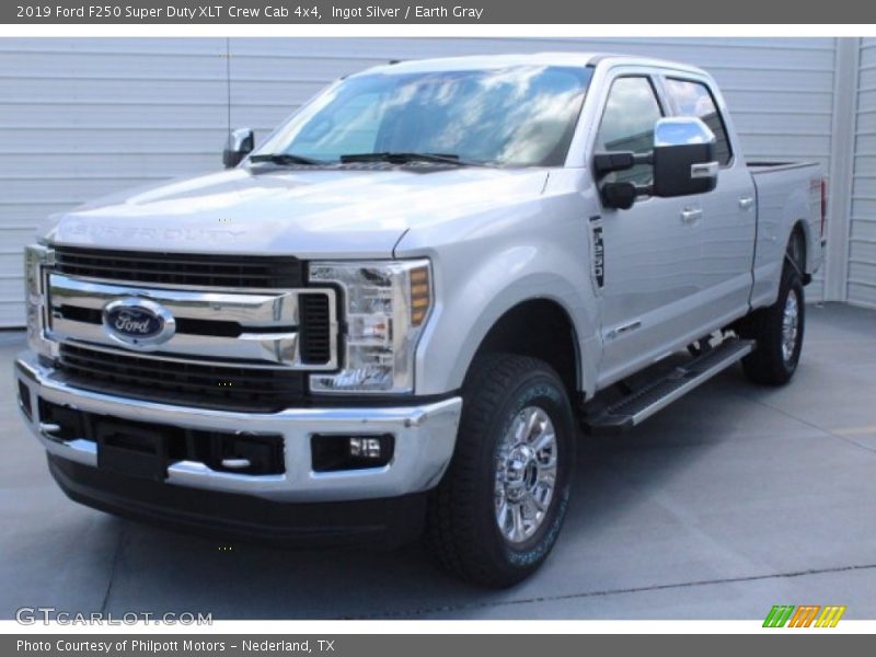 Ingot Silver / Earth Gray 2019 Ford F250 Super Duty XLT Crew Cab 4x4