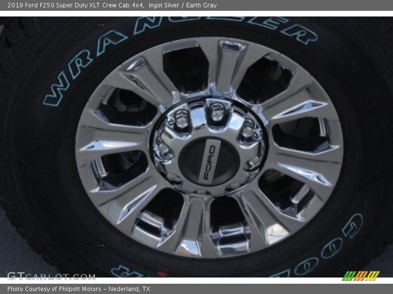 Ingot Silver / Earth Gray 2019 Ford F250 Super Duty XLT Crew Cab 4x4