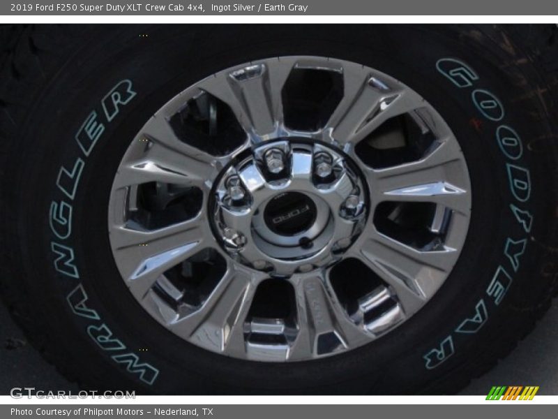 Ingot Silver / Earth Gray 2019 Ford F250 Super Duty XLT Crew Cab 4x4