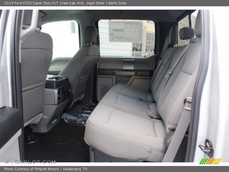 Ingot Silver / Earth Gray 2019 Ford F250 Super Duty XLT Crew Cab 4x4