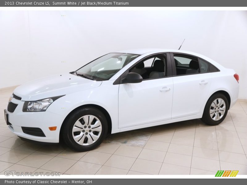 Summit White / Jet Black/Medium Titanium 2013 Chevrolet Cruze LS