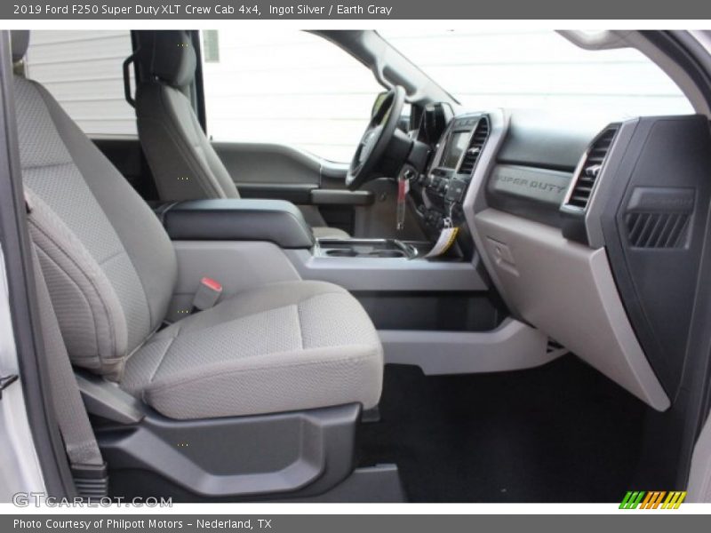 Ingot Silver / Earth Gray 2019 Ford F250 Super Duty XLT Crew Cab 4x4