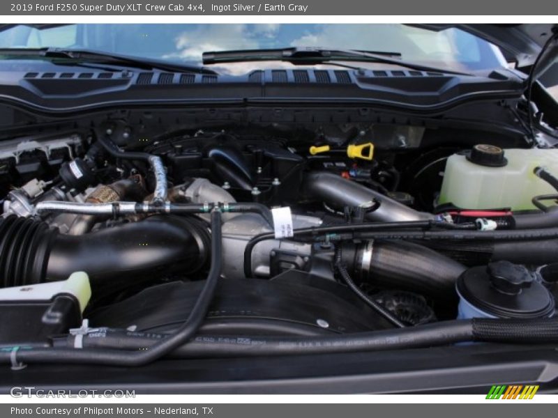 Ingot Silver / Earth Gray 2019 Ford F250 Super Duty XLT Crew Cab 4x4
